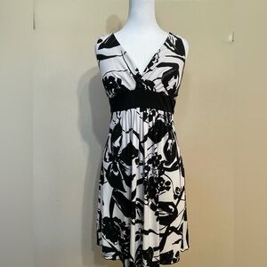 Maurices Black and White Floral midi Dress women’s Small